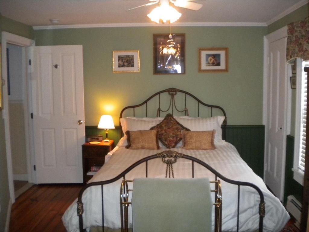 The Stirling House Waterfront Inn Greenport Bagian luar foto