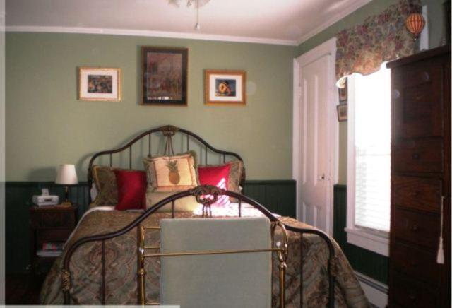 The Stirling House Waterfront Inn Greenport Bagian luar foto