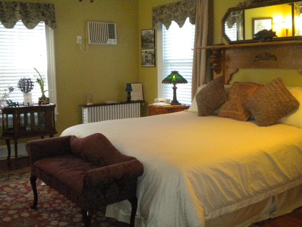 The Stirling House Waterfront Inn Greenport Ruang foto